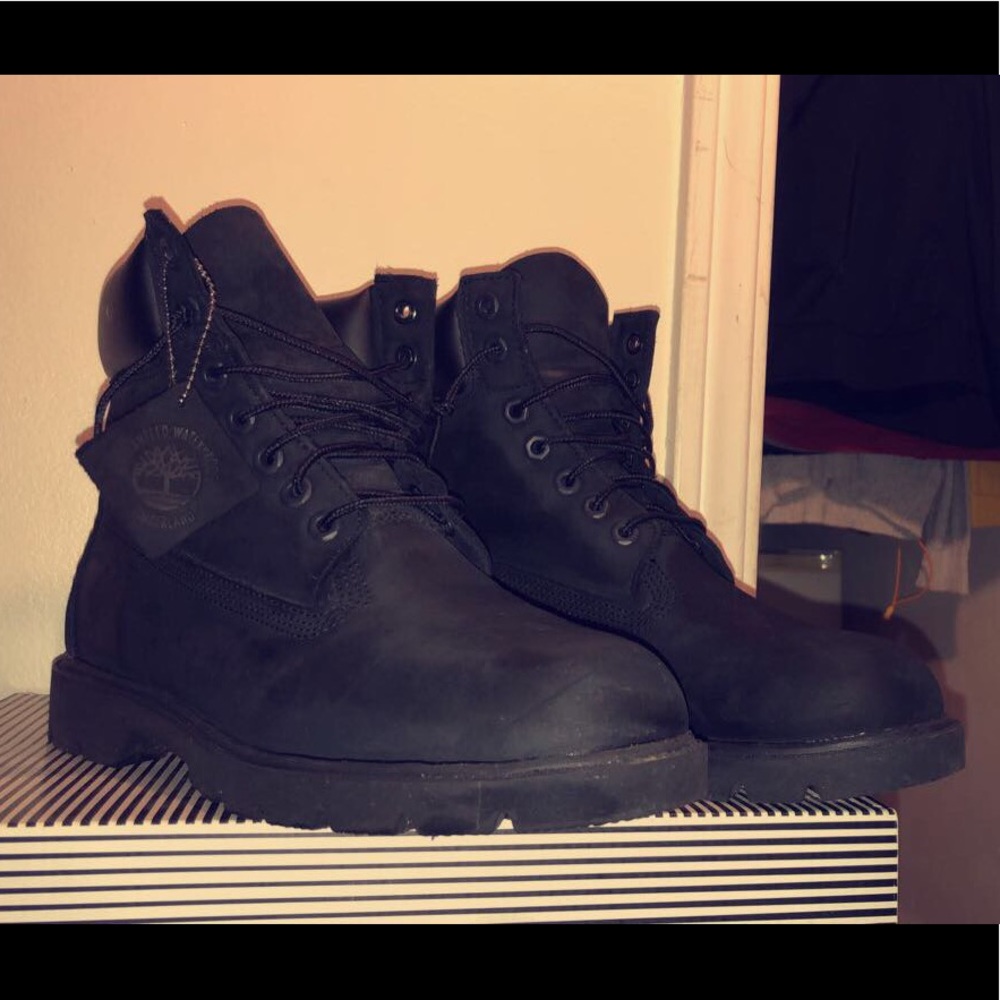Timberlands - Picture 2 of 2